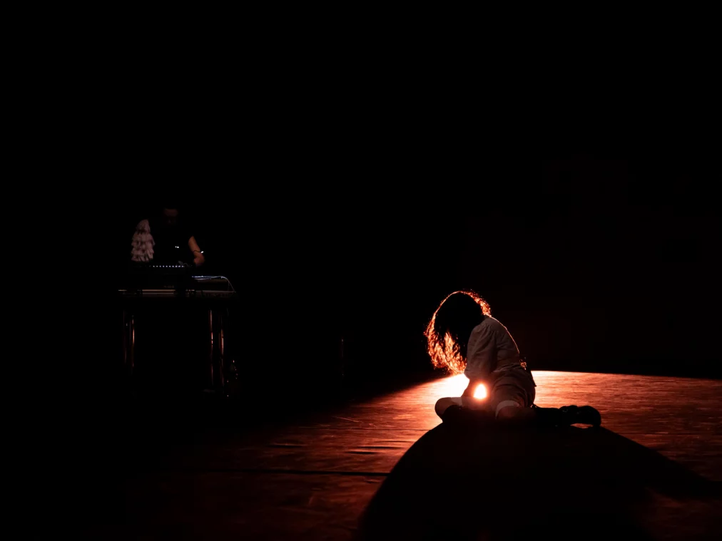 PooyeshFrozandeh%22SavingFlowers%22©MayraWallraff-56