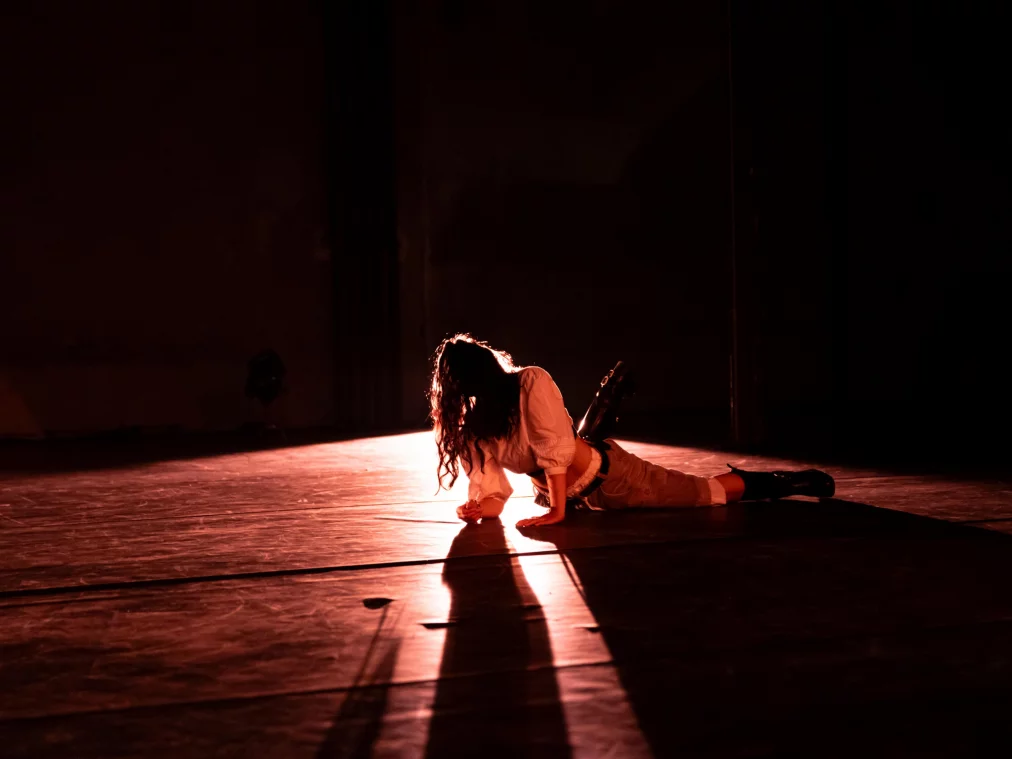 PooyeshFrozandeh%22SavingFlowers%22©MayraWallraff-46