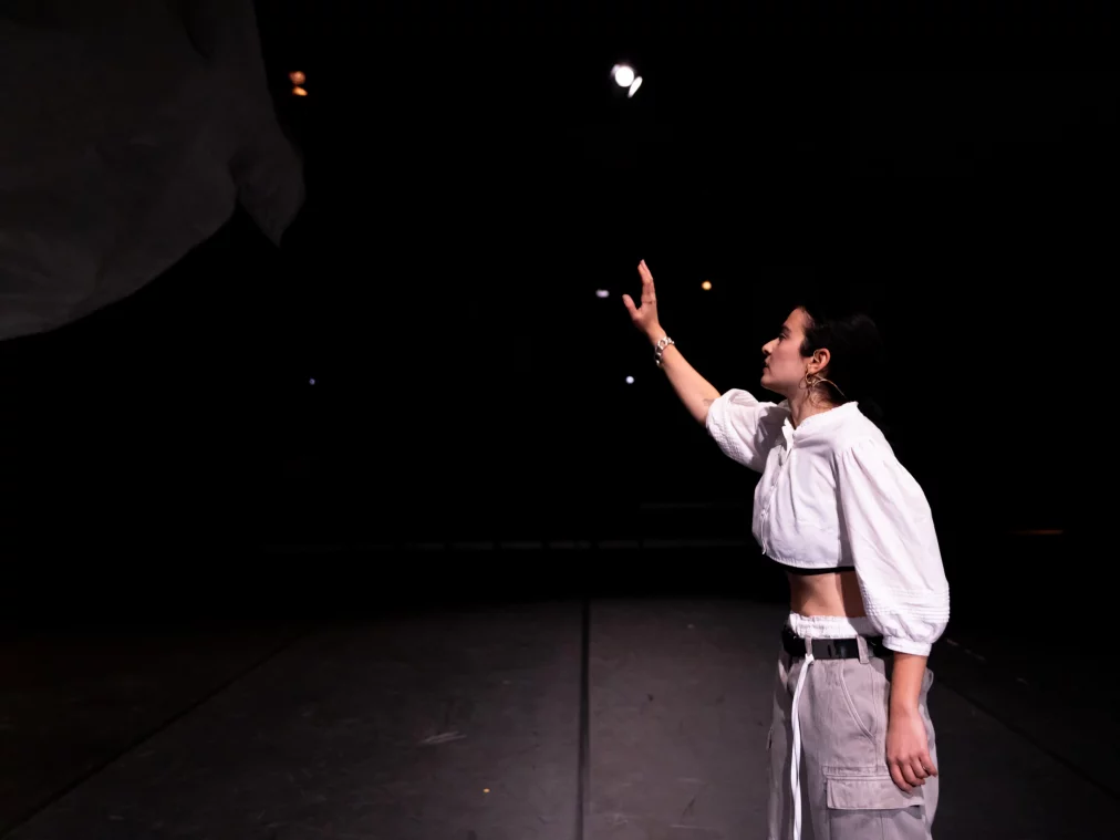 PooyeshFrozandeh%22SavingFlowers%22©MayraWallraff-37