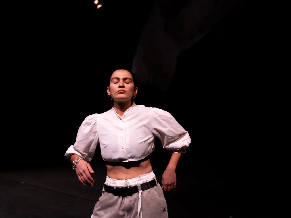 PooyeshFrozandeh%22SavingFlowers%22©MayraWallraff-18